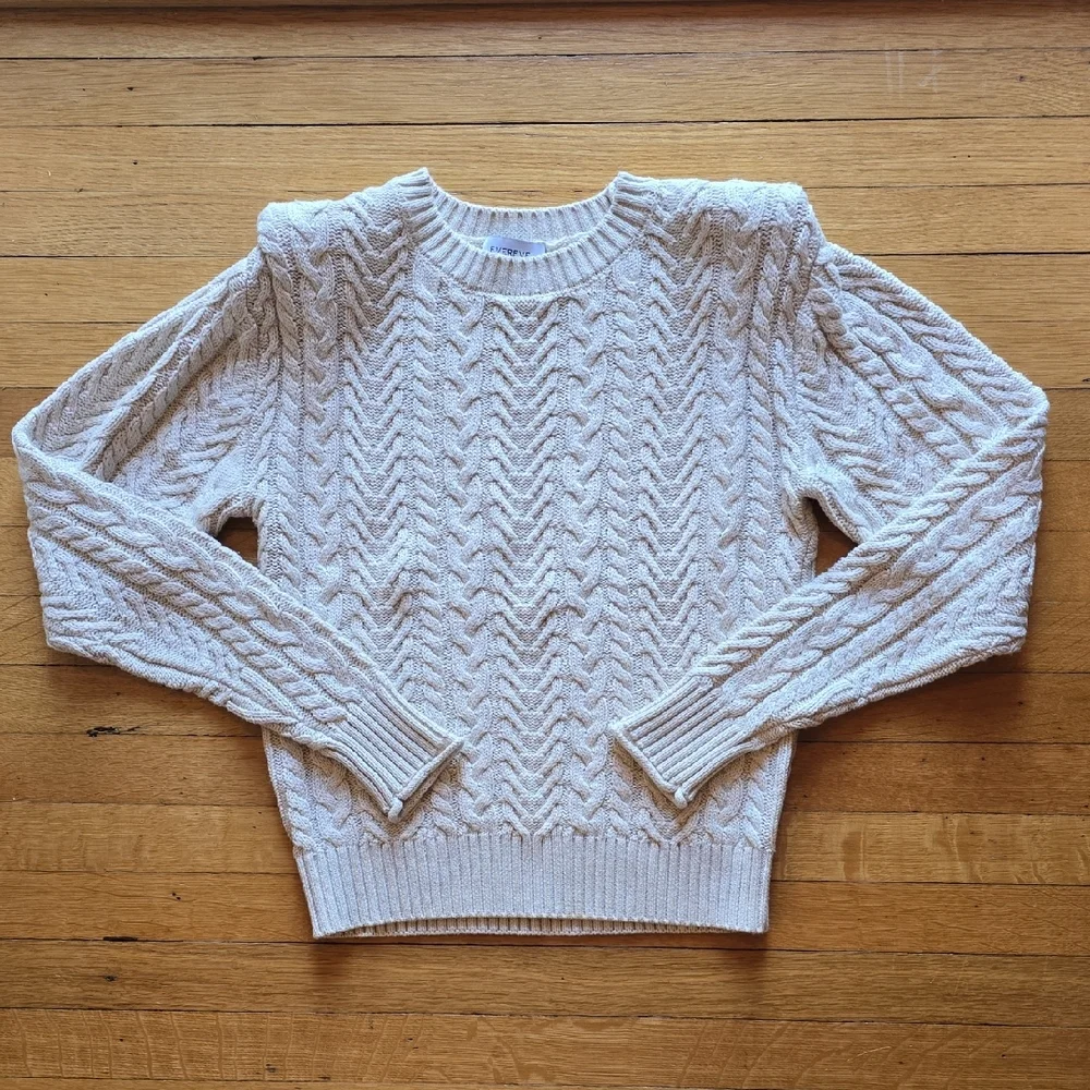 Evereve Alexis Strong Shoulder Cable Pullover Sweater, Cream, EUC, Women's XS - Picture 1 of 14